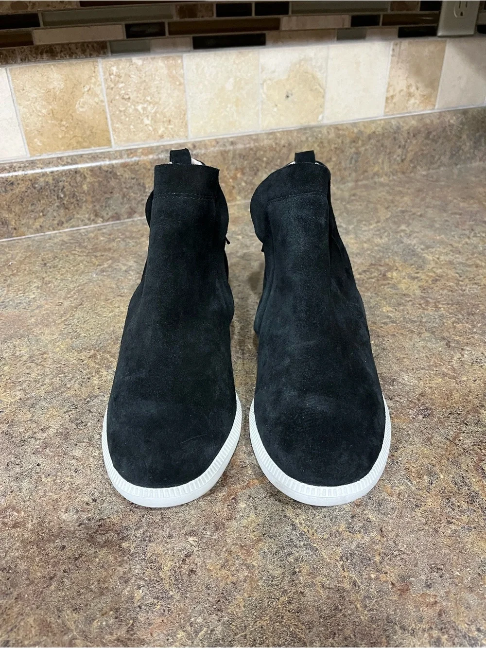 Kate Spade Wilkes Suede Ankle Boots Black Sneaker Sole Sz 9 Fall Winter